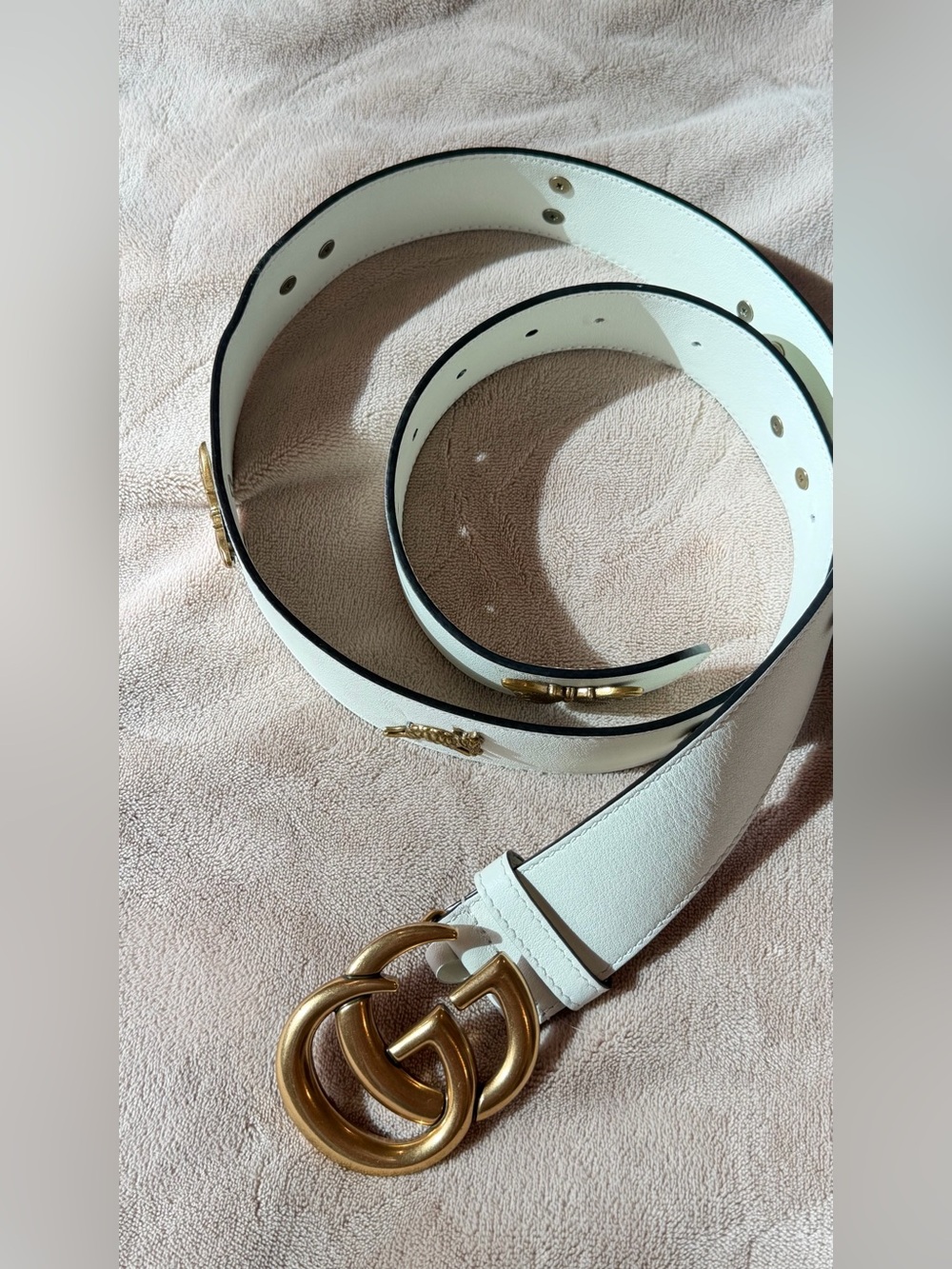 Gucci White Leather Double G Gold Buckle Belt